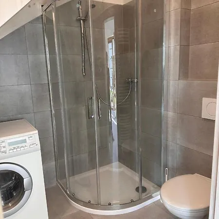 Apartment Ubytovani V Ceskem Raji Bosen